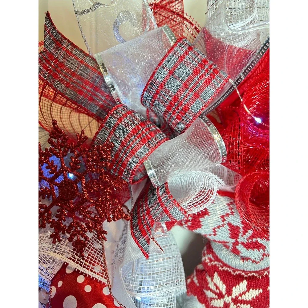 Handmade Christmas Gnome Holiday Ribbon Door Wreath 22 ins LED W39